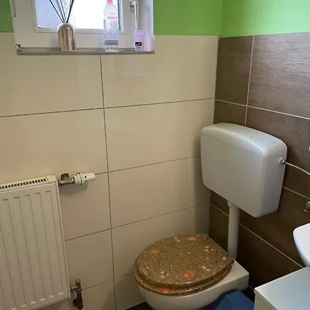 Apartamento #8 Doppelzimmer Mit Gemeinschaftsbad